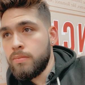 Meet your Posher, Elio